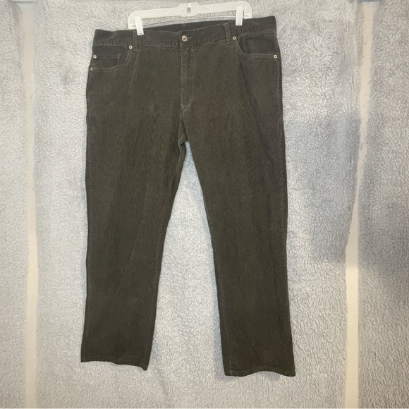 Woolrich Pants Men's 42X32 Corduroy Straight‎ Leg Casual Minimal Preppy Norm - Picture 1 of 10